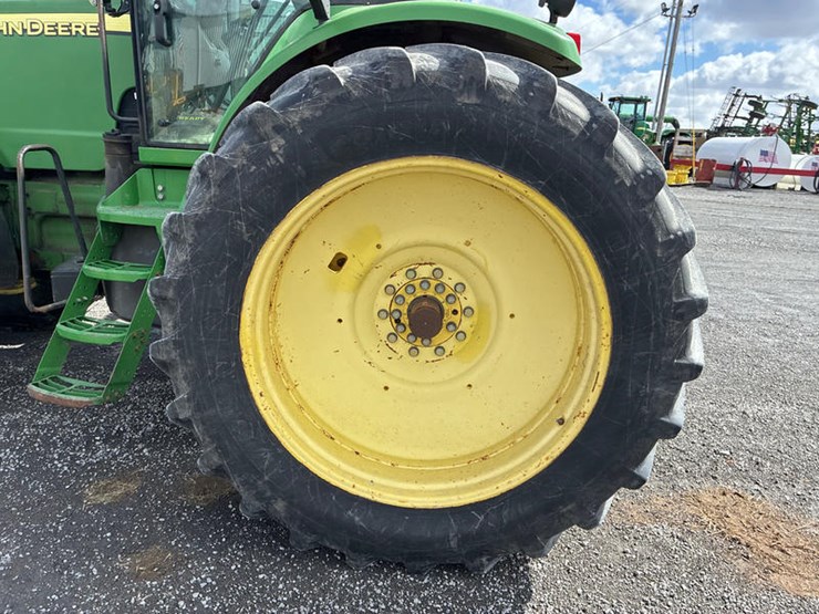 2004-john-deere-8320-image-38