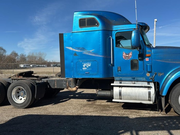 2000-international-9900-image-3