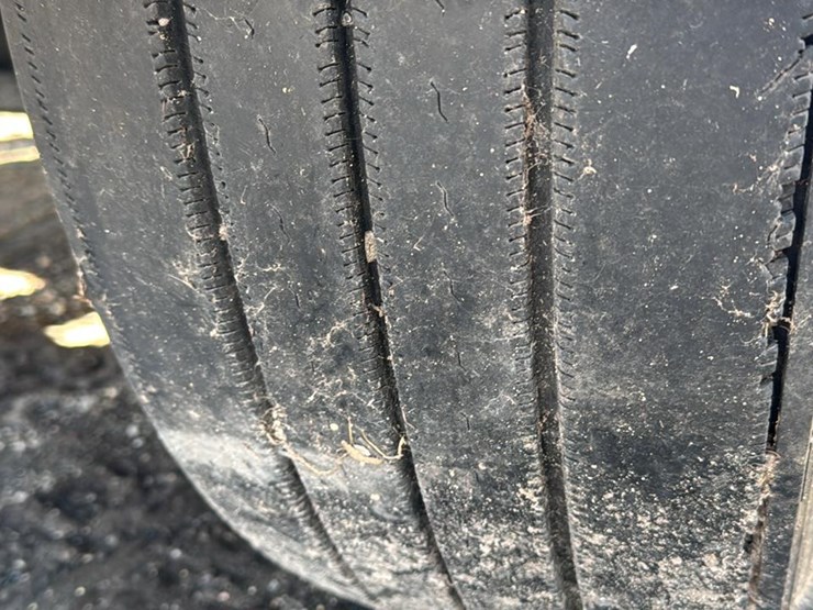 2000-international-9900-image-17