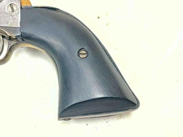 colt-revolver-image-10