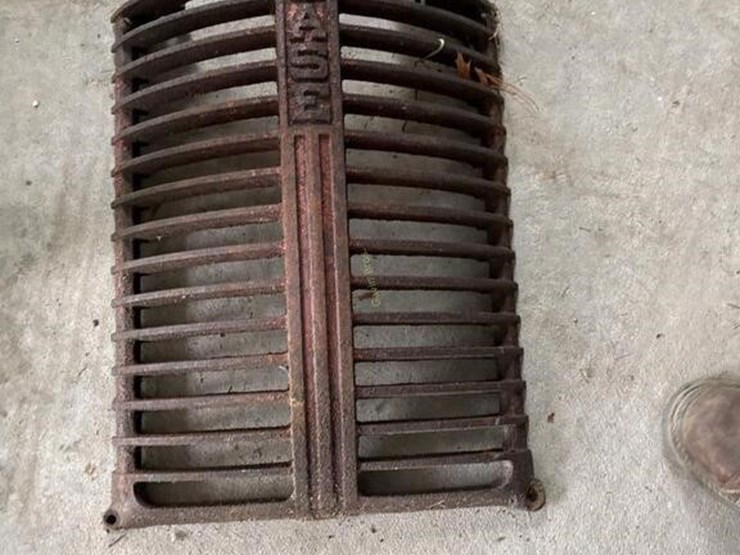 case-tractor-grill-image-1