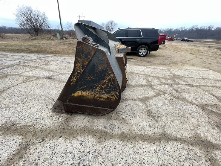 2008-case-621e-xr-image-66