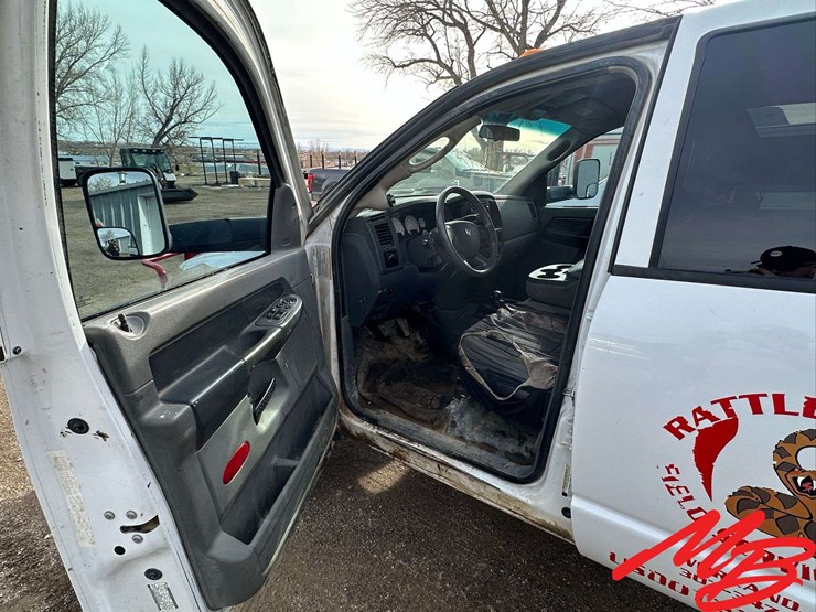 2010-dodge-ram-4500-image-16