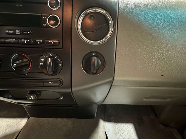 2008-ford-f150-xlt-image-26