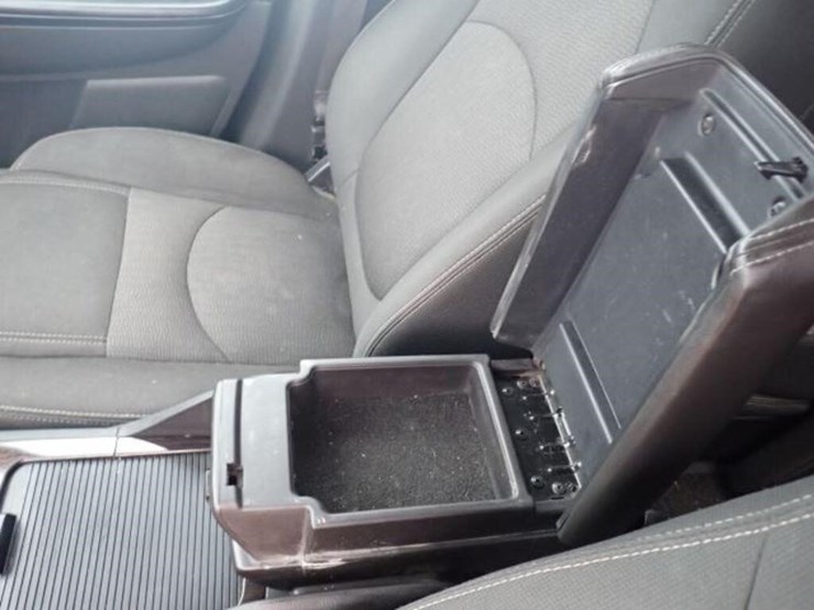 2015-chevrolet-traverse-image-30