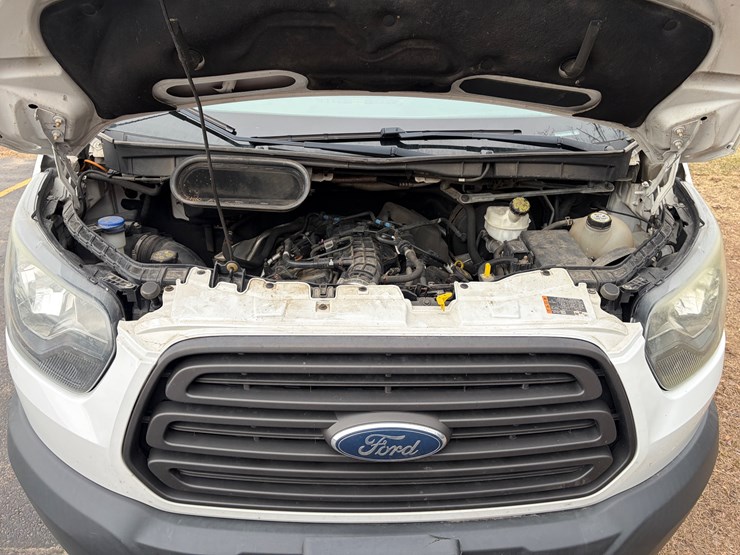 2015-ford-transit-image-54