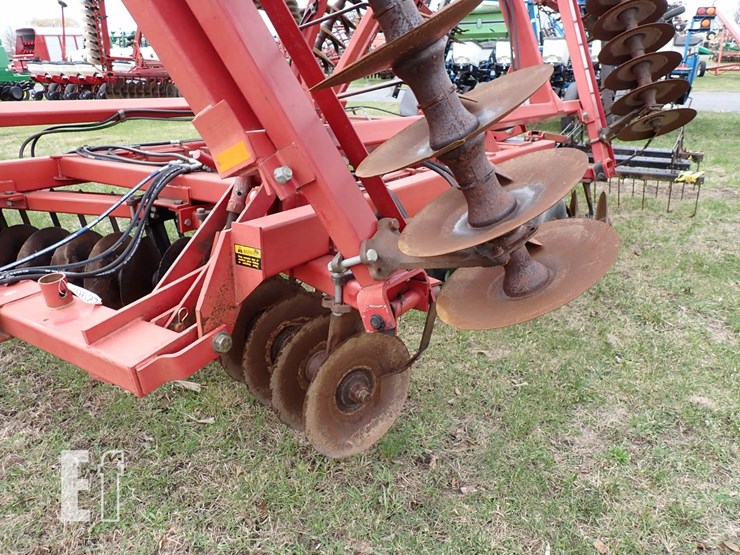 case-ih-3900-image-3