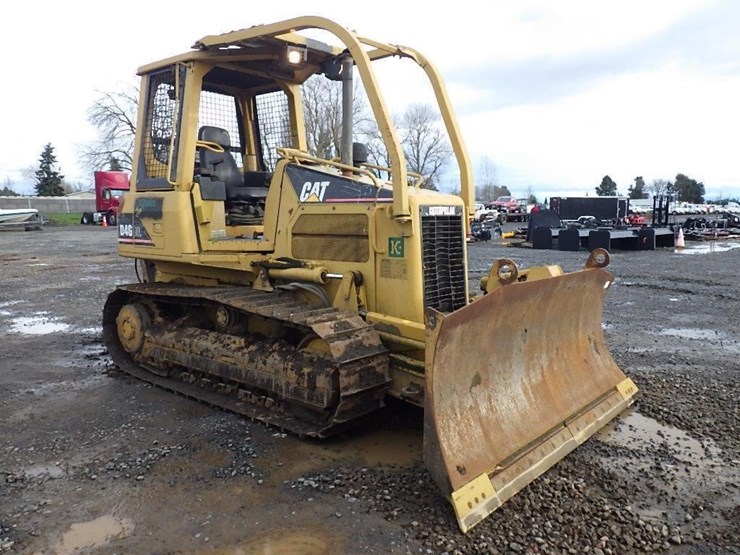 2004-caterpillar-d4g-xl-image-3