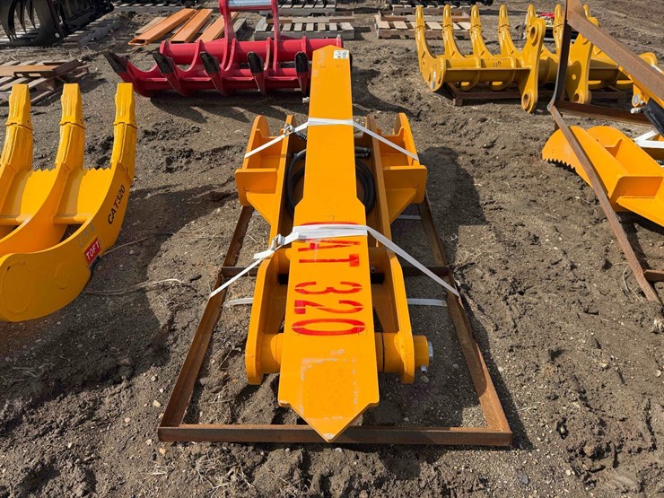 caterpillar-320-image-4