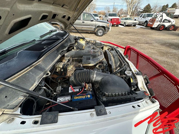 2010-dodge-ram-4500-image-38