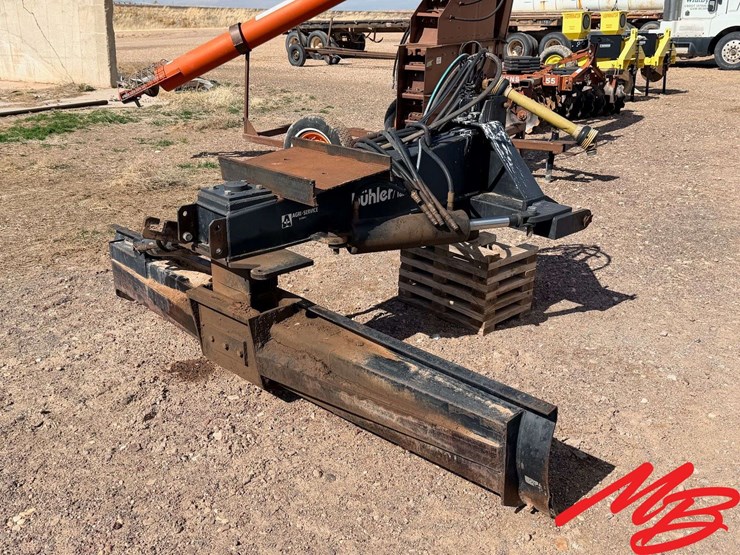 9'-buhler-farm-king-tractor-blade-image-8