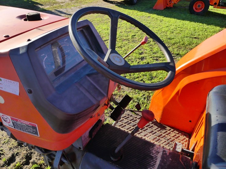 kubota-m4700-image-12