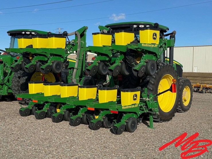 john-deere-1720-image-1