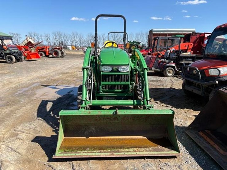 2007-john-deere-3120-image-3