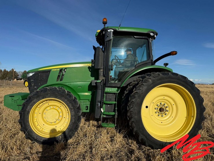 2015-john-deere-7210r-image-2