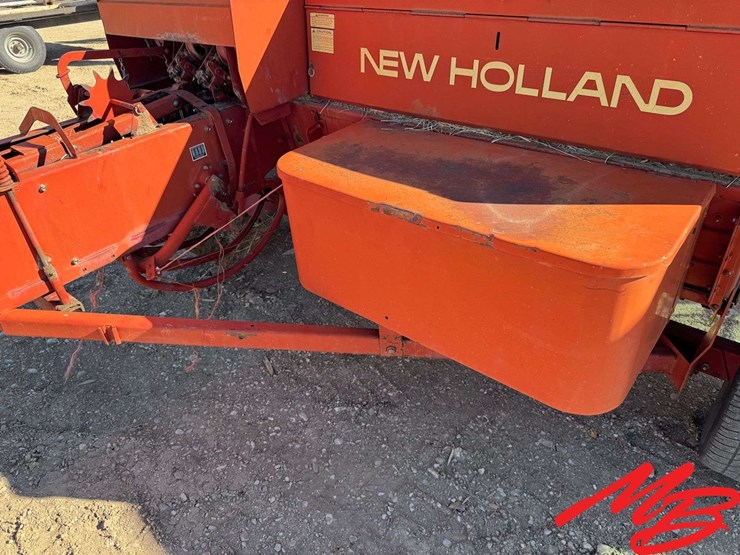 new-holland-315-image-15