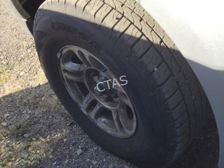 2000-ford-expedition-xlt-image-2