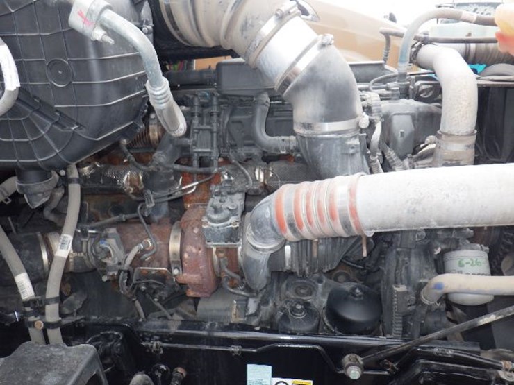 2022-kenworth-t680-image-27