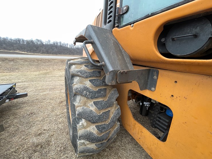 2008-case-621e-xr-image-20