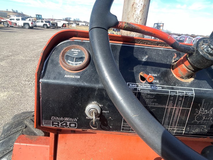 1975-ditch-witch-r40-image-24