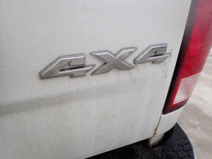 2015-dodge-1500-image-56