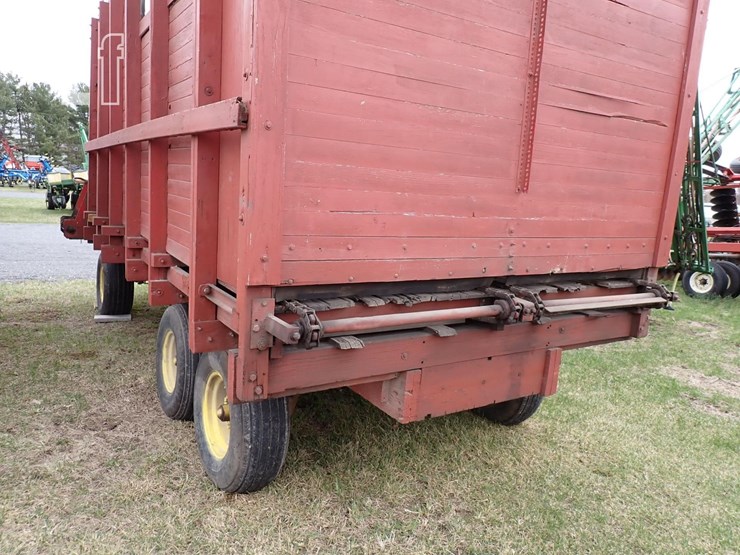 4215-gehl-bu810-image-10