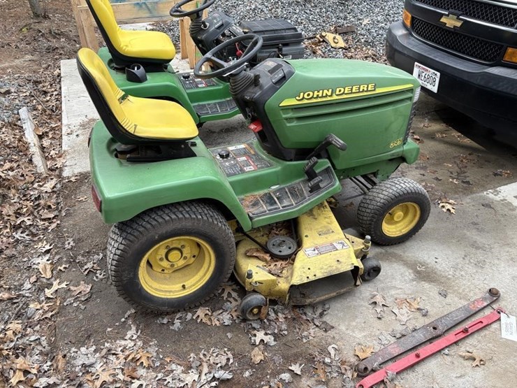 john-deere-345-image-1
