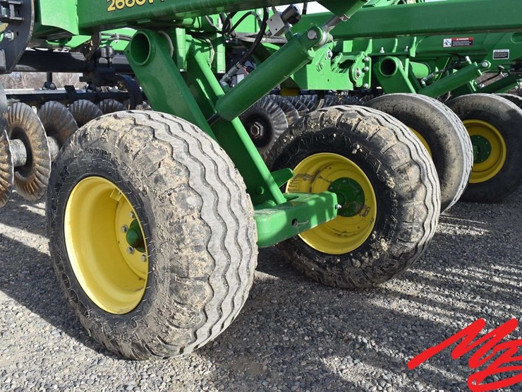 2019-john-deere-2660vt-image-47