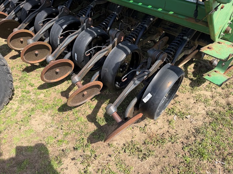 john-deere-1560-image-7