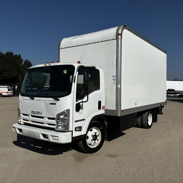 2013 ISUZU NPR