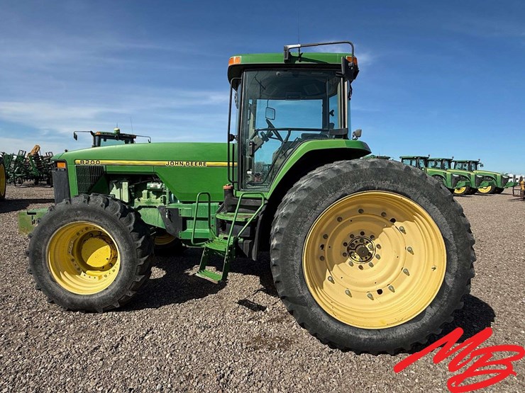 1995-john-deere-8200-image-5