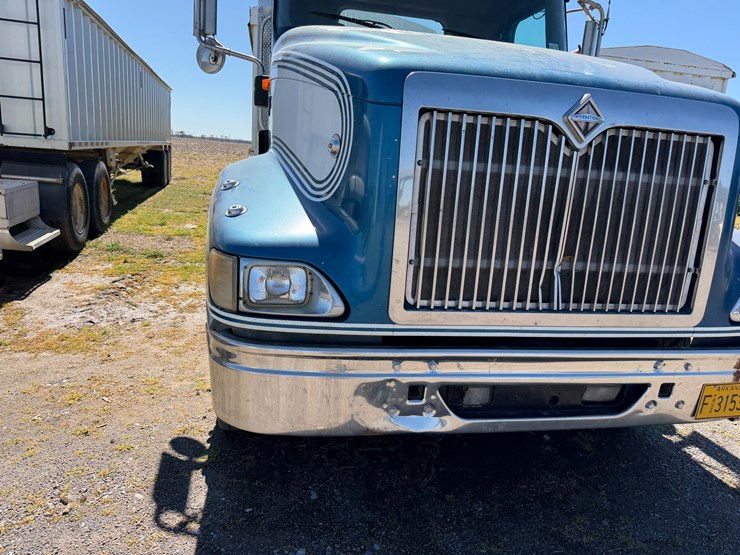 #42452-•-2007-international-l9427-daycab-truck-tractor-vin:-2hscnapr37c468369-image-36