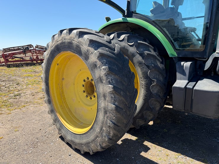 2010-john-deere-8270r-image-10