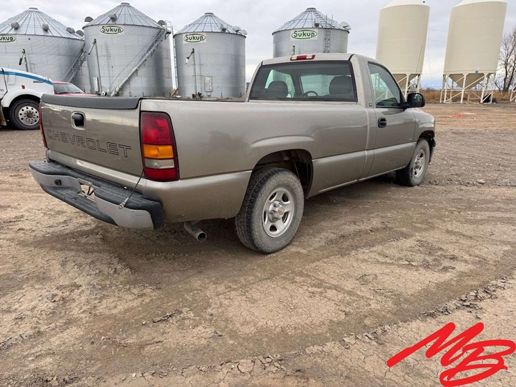 2002-chevrolet-silverado-1500-image-5