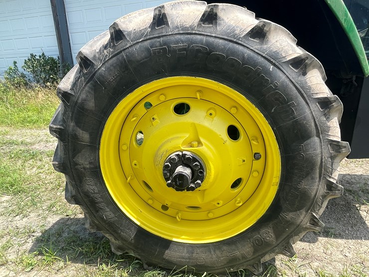 john-deere-7600-image-32