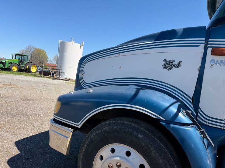 #42452-•-2007-international-l9427-daycab-truck-tractor-vin:-2hscnapr37c468369-image-32