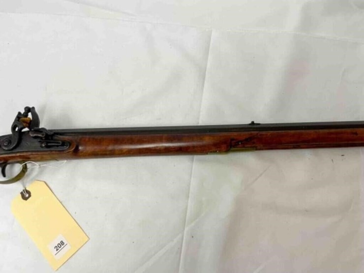 vintage-flitnlock-musket-rifle-image-7