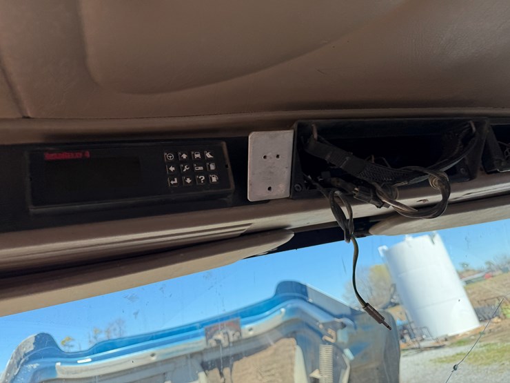 #42452-•-2007-international-l9427-daycab-truck-tractor-vin:-2hscnapr37c468369-image-73