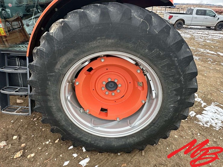 2015-kubota-m135gx-image-10