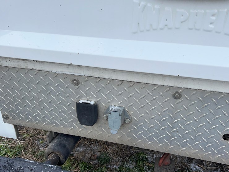 2011-chevrolet-3500hd-image-29