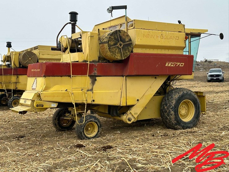 new-holland-70-image-5