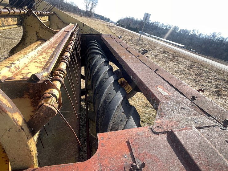 new-holland-488-image-23