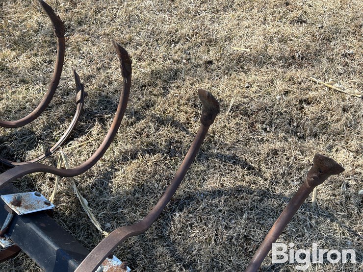 track-scratcher-image-14