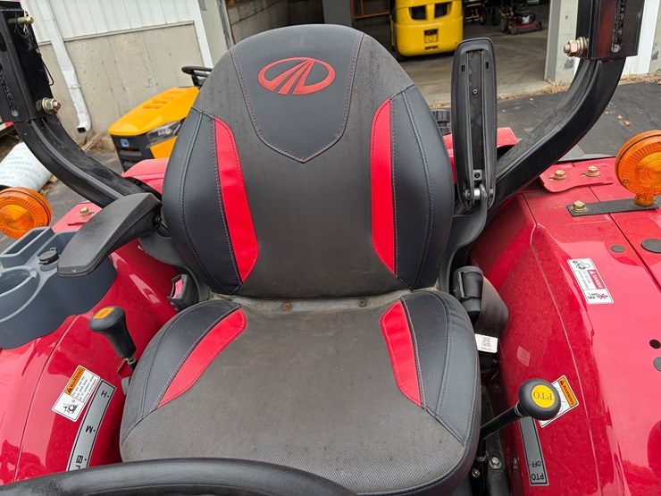 #1022-•-mahindra-2638-tractor-with-loader-(eau-claire,-wi)-image-22