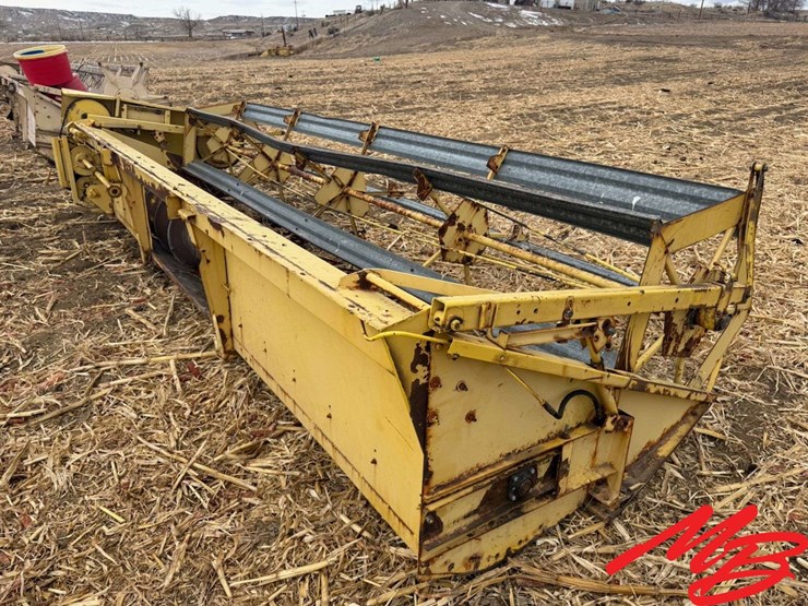 new-holland-960-image-5