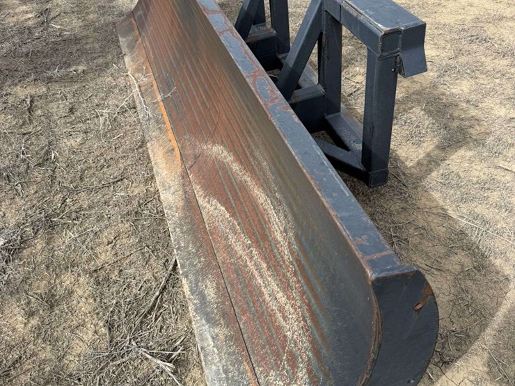 1996-leon-1000-image-45