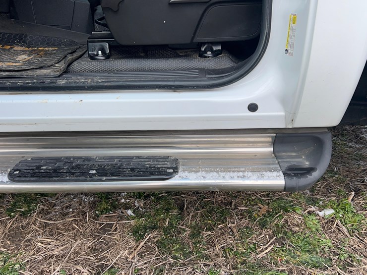 2011-chevrolet-3500hd-image-42