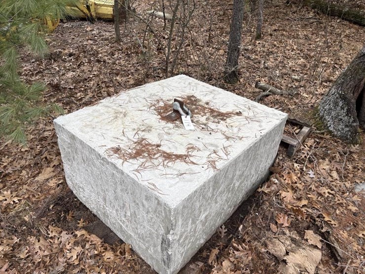 cement-40"-x-48"-x-23"-block-image-4