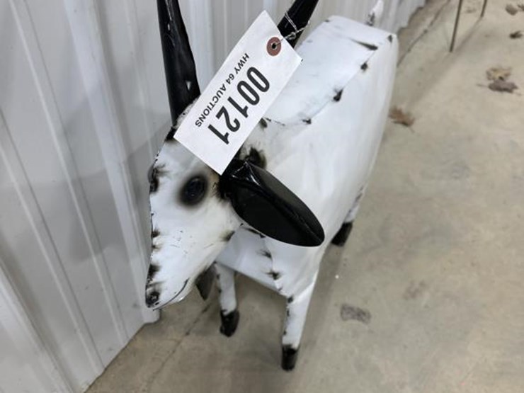 #121-•-goat-decor-image-2