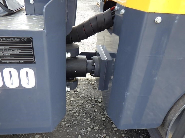 2026-sdlool-1000-vibratory-smooth-drum-roller-image-9